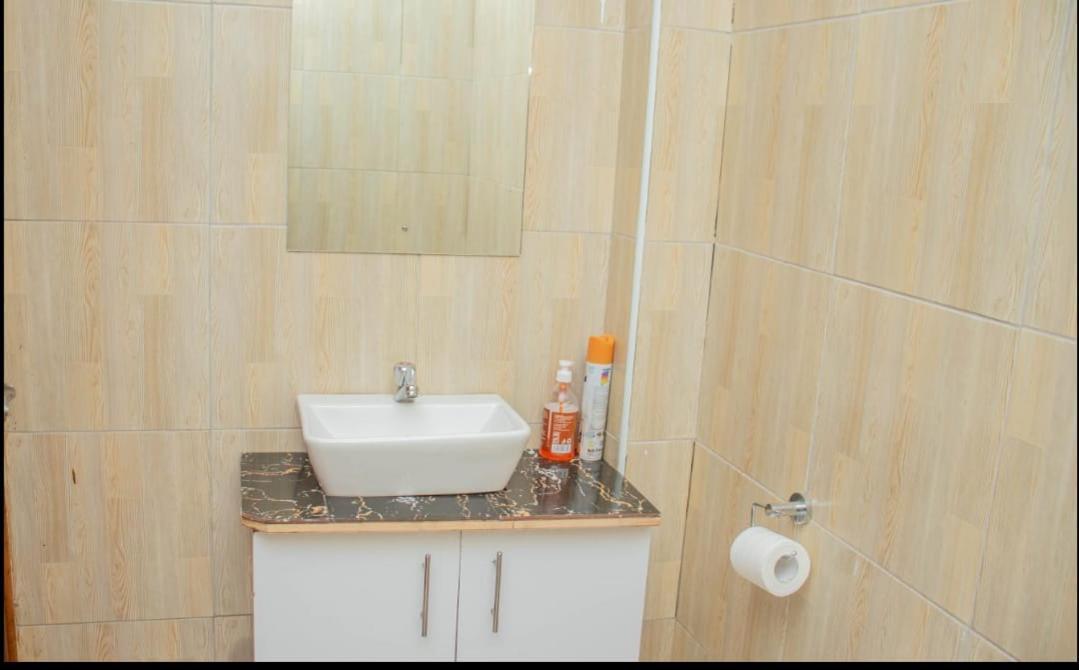 The Pine 2 Bedroom House California Plaza Nanyuki Extérieur photo
