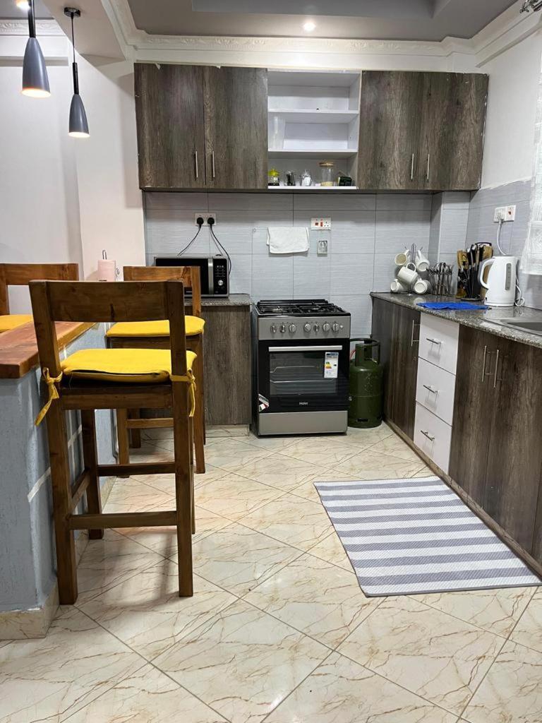 The Pine 2 Bedroom House California Plaza Nanyuki Extérieur photo